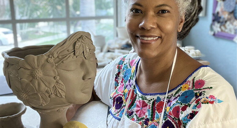 Potter Karrita Renzelmann -artist (mobile)