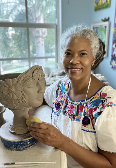Potter Karrita Renzelmann -artist (mobile)