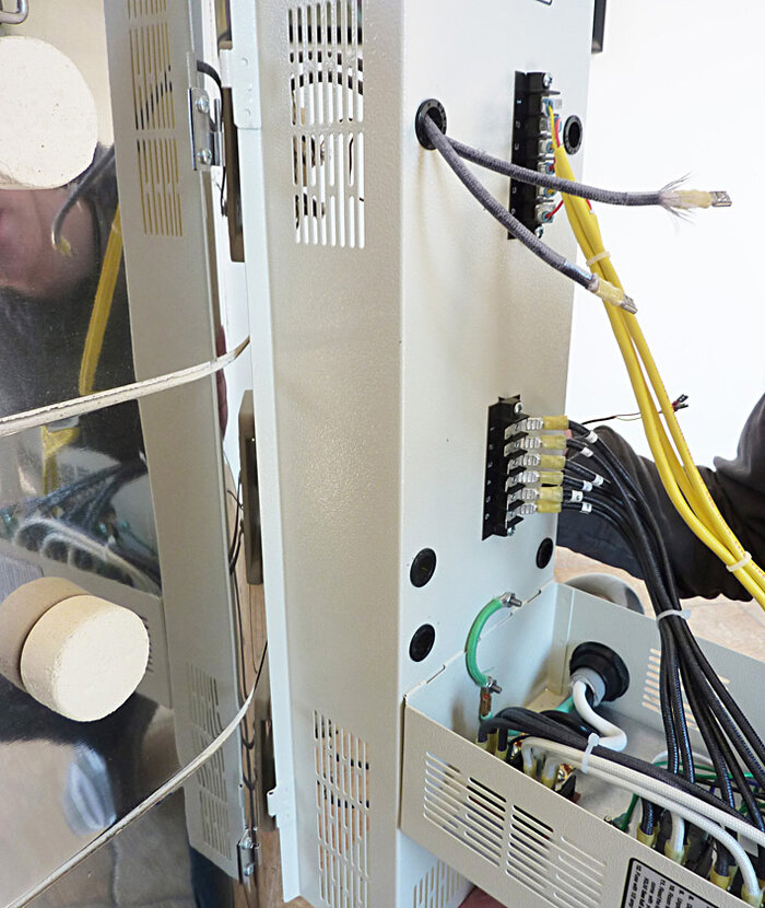Assembly lifting off element box